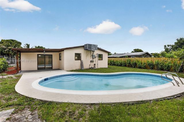 6250 NW 14th Street, Sunrise, FL 33313