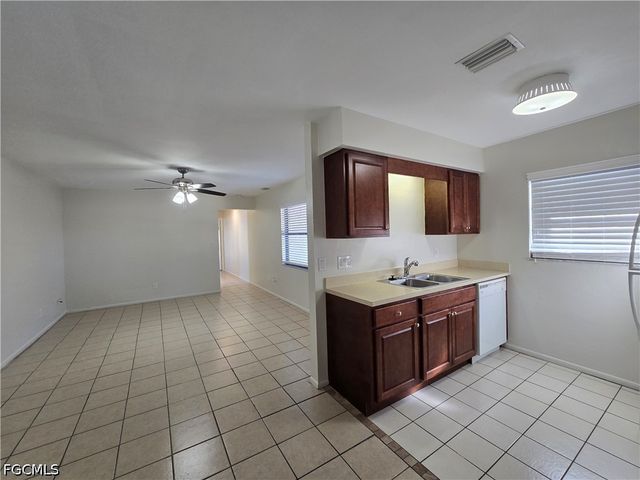 4803 Triton CT E 1, Cape Coral, FL 33904