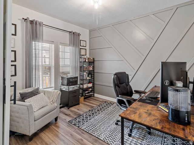 6453 W MOON VALLEY DR, South Jordan, UT 84009