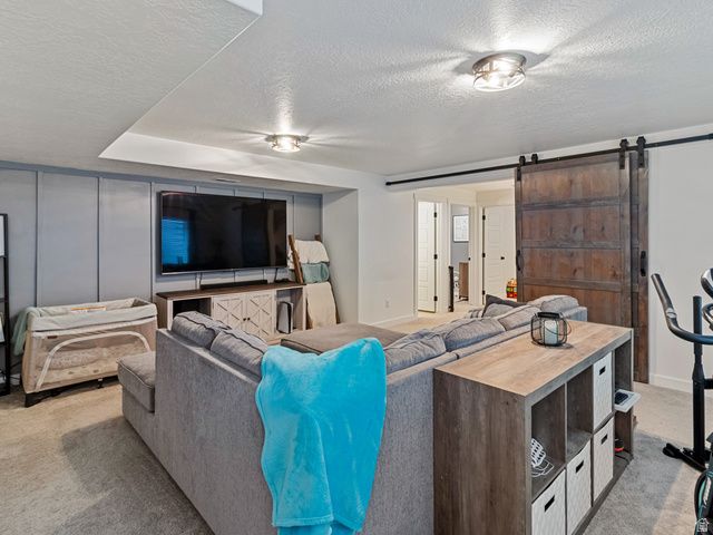 6453 W MOON VALLEY DR, South Jordan, UT 84009