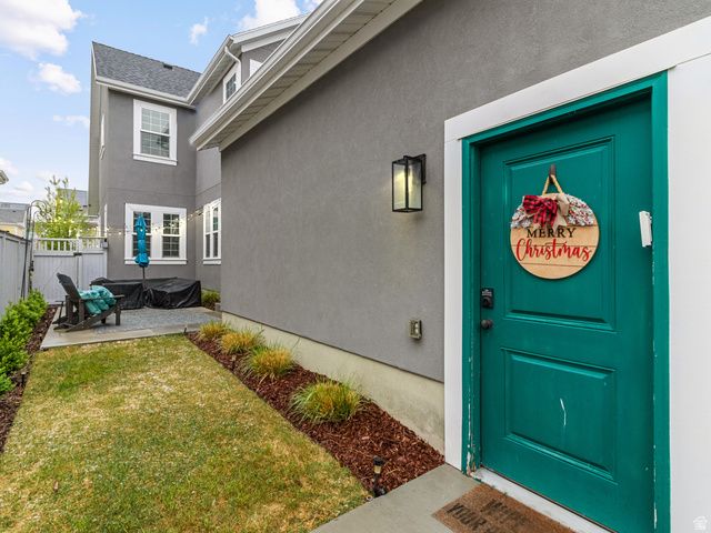 6453 W MOON VALLEY DR, South Jordan, UT 84009