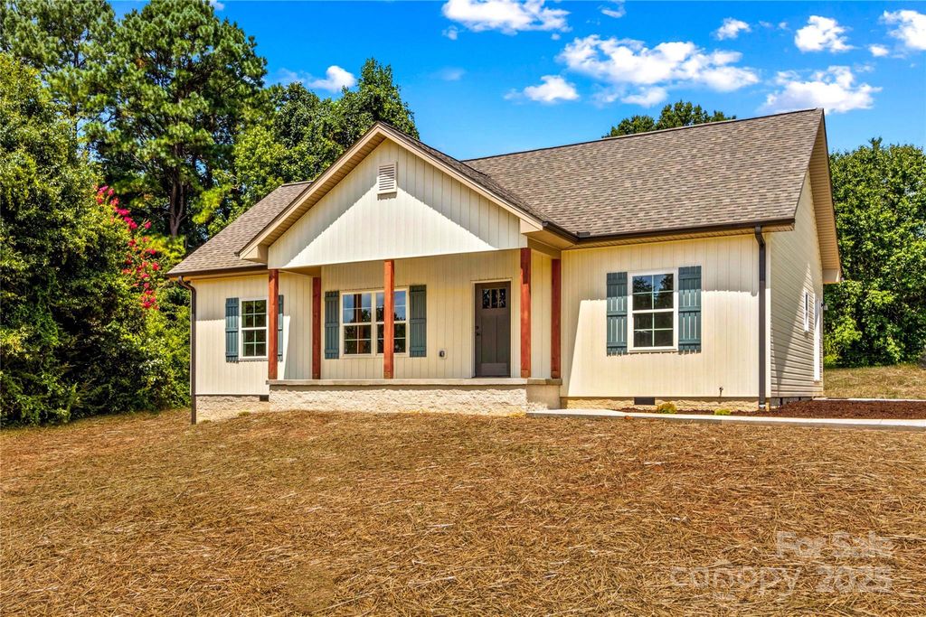 121 Jenkins Road, Statesville, NC 28625