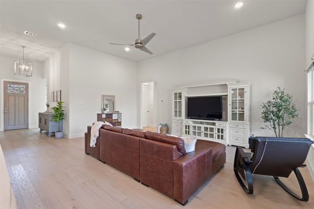 3905 Henley Lane, Garland, TX 75043