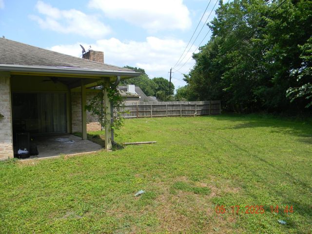 10635 Tenneta Drive, Houston, TX 77099