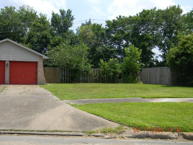 10635 Tenneta Drive, Houston, TX 77099