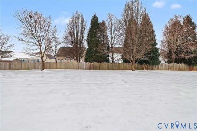 10251 Still Creek Ln, Mechanicsville, VA 23116