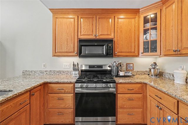 10251 Still Creek Ln, Mechanicsville, VA 23116