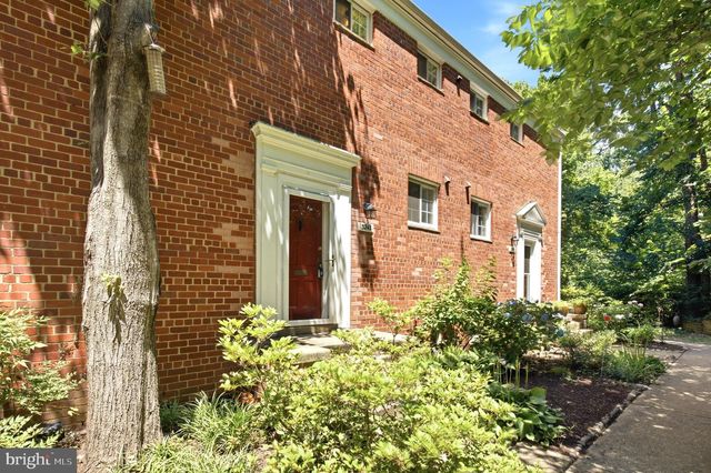 3243 VALLEY DR, Alexandria, VA 22302