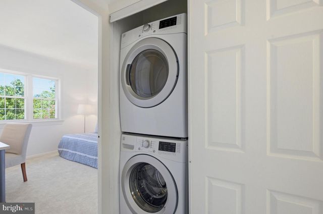 3243 VALLEY DR, Alexandria, VA 22302