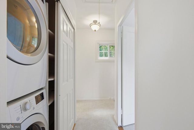 3243 VALLEY DR, Alexandria, VA 22302