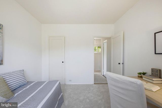 3243 VALLEY DR, Alexandria, VA 22302