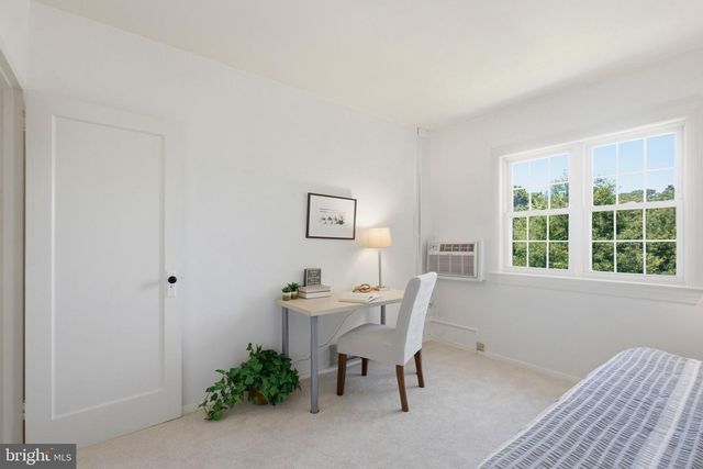 3243 VALLEY DR, Alexandria, VA 22302