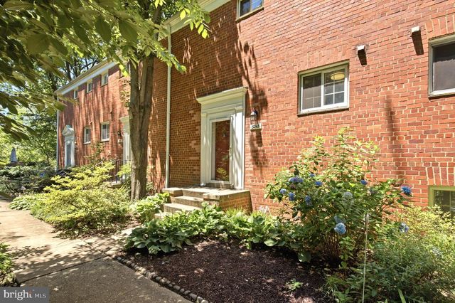 3243 VALLEY DR, Alexandria, VA 22302