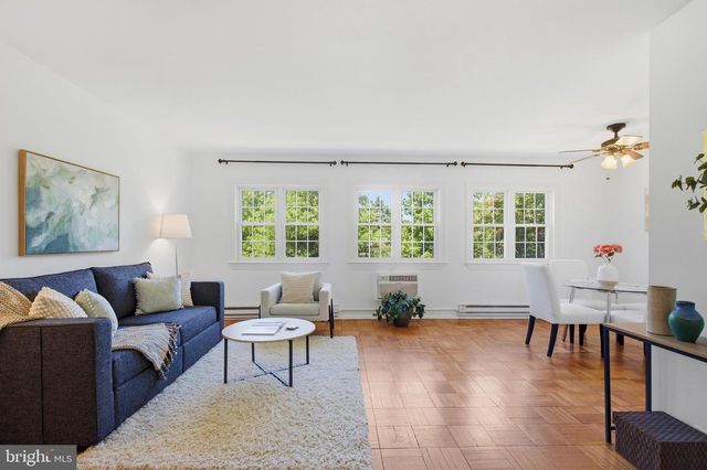 3243 VALLEY DR, Alexandria, VA 22302