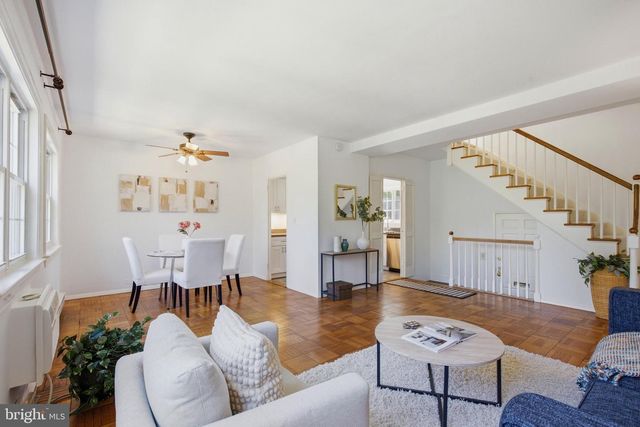 3243 VALLEY DR, Alexandria, VA 22302