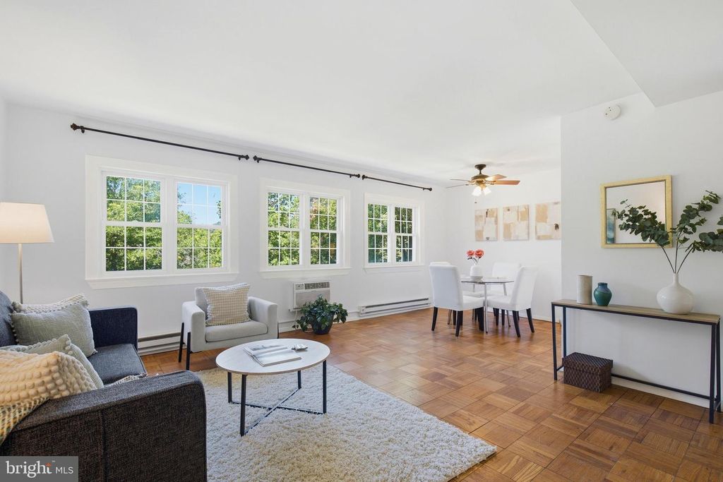 3243 VALLEY DR, Alexandria, VA 22302