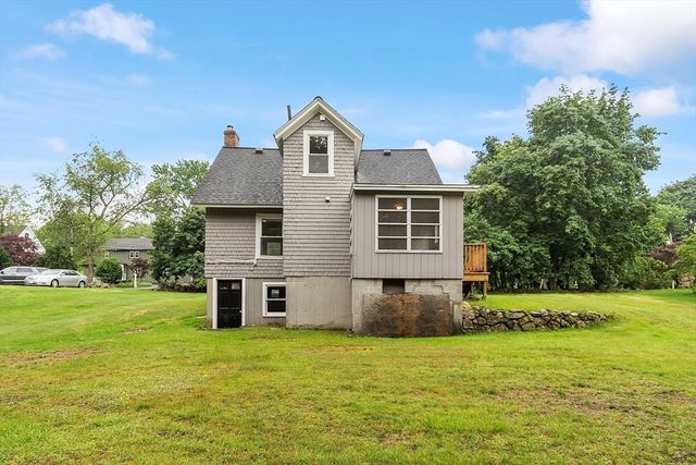 104 Salem Street, Andover, MA 01810