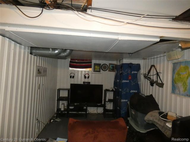 18959 Rockcastle Street, Detroit, MI 48236