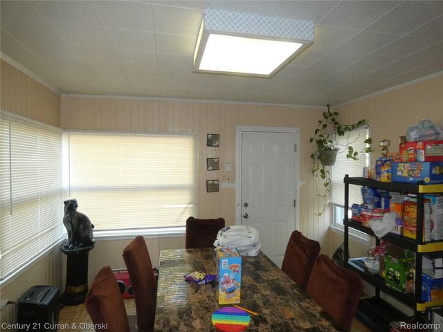 18959 Rockcastle Street, Detroit, MI 48236