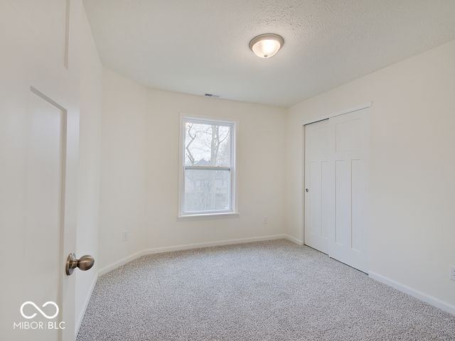 3551 Windstar Court, Columbus, IN 47203