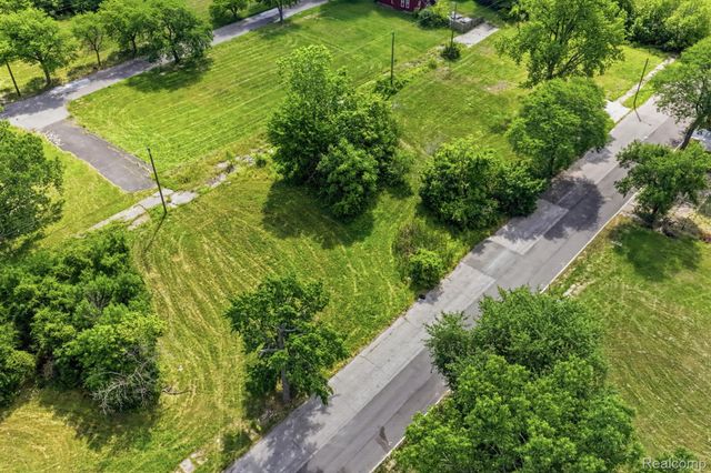 490 Concord Street, Detroit, MI 48207