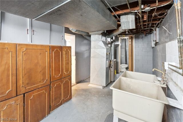 9504 S Highland Avenue, Garfield Heights, OH 44125