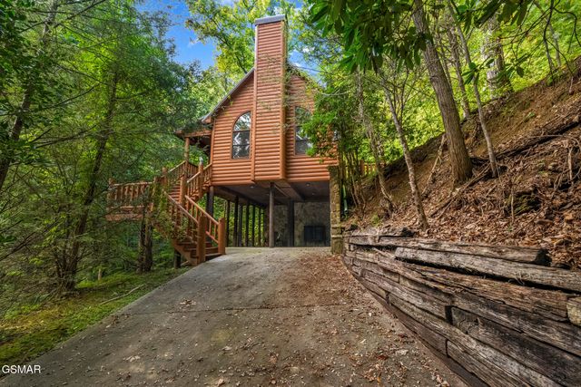 4275 Parkside Village Drive, Sevierville, TN 37862