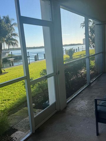 105 Paradise Harbour Boulevard 108, North Palm Beach, FL 33408