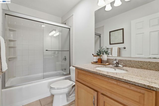 5136 Ramsgate Dr, Newark, CA 94560