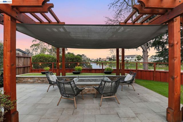 5136 Ramsgate Dr, Newark, CA 94560