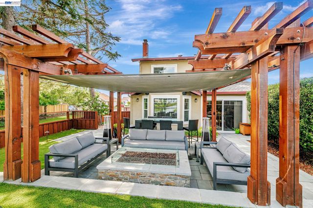 5136 Ramsgate Dr, Newark, CA 94560