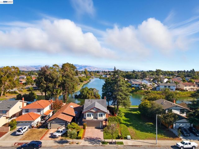 5136 Ramsgate Dr, Newark, CA 94560