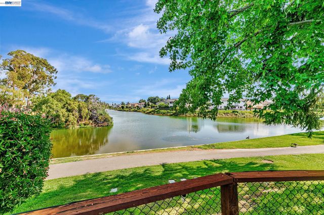 5136 Ramsgate Dr, Newark, CA 94560