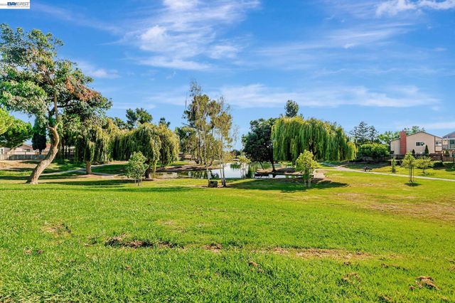 5136 Ramsgate Dr, Newark, CA 94560