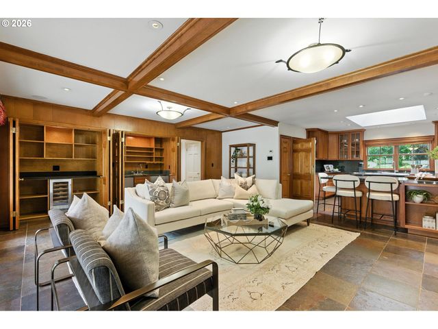 3860 Sw 75TH Ave, Portland, OR 97225