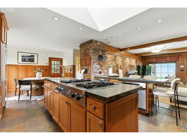 3860 Sw 75TH Ave, Portland, OR 97225