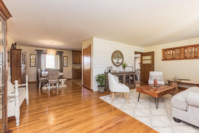 700 N Cook Road, Muncie, IN 47303