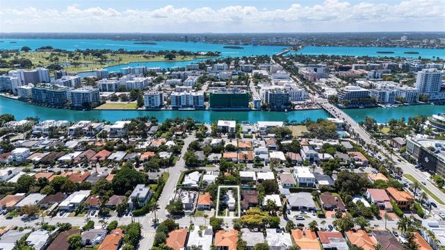 9516 Byron Ave, Surfside, FL 33154