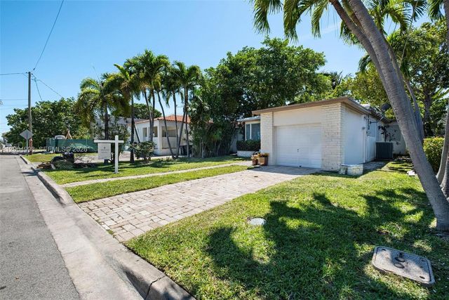 9516 Byron Ave, Surfside, FL 33154