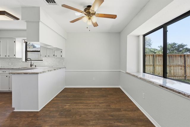 3721 Avenue R, Rosenberg, TX 77471