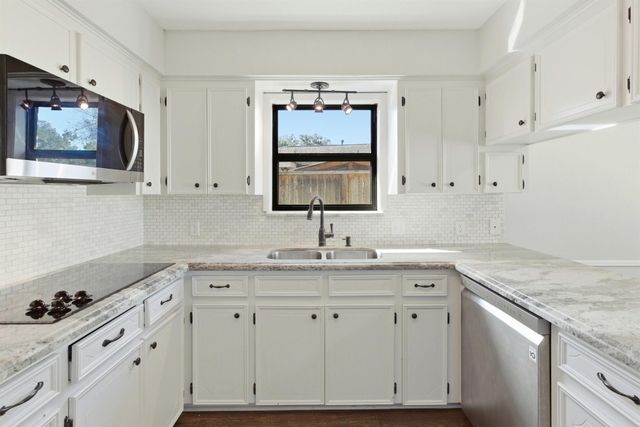 3721 Avenue R, Rosenberg, TX 77471