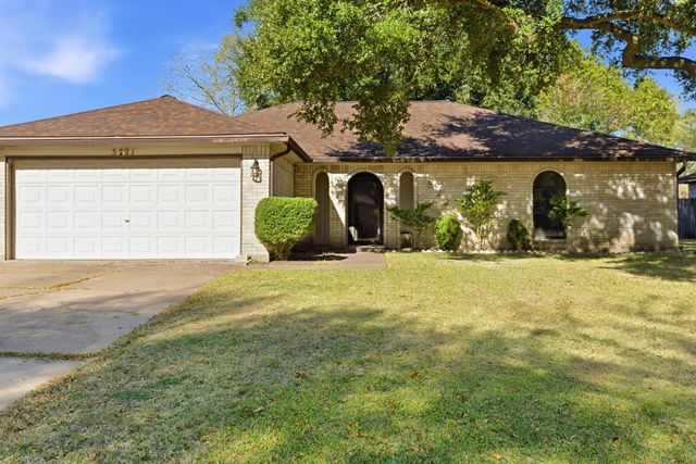 3721 Avenue R, Rosenberg, TX 77471