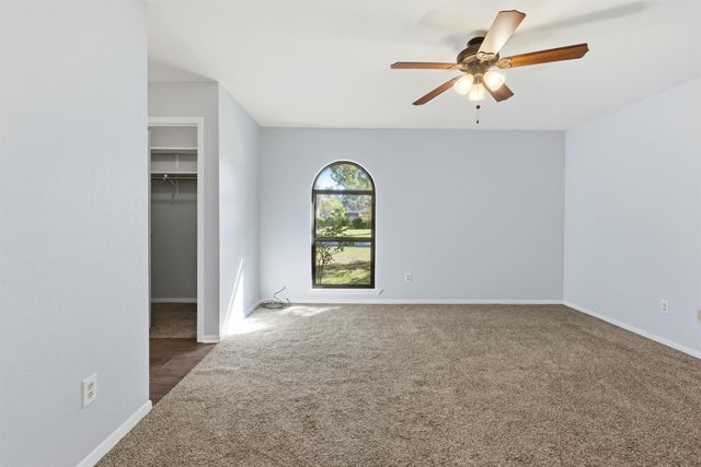 3721 Avenue R, Rosenberg, TX 77471