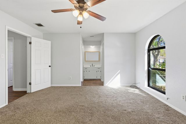 3721 Avenue R, Rosenberg, TX 77471