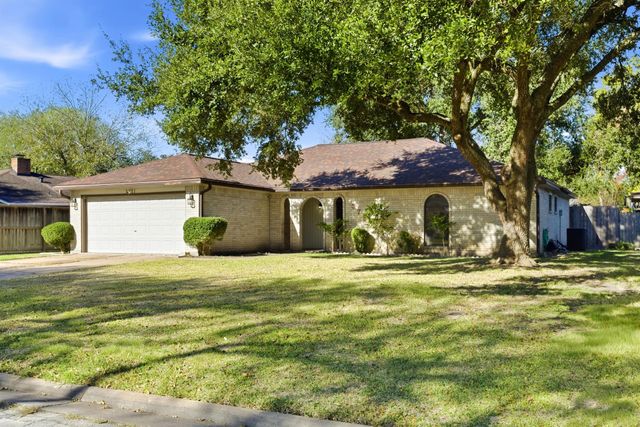 3721 Avenue R, Rosenberg, TX 77471