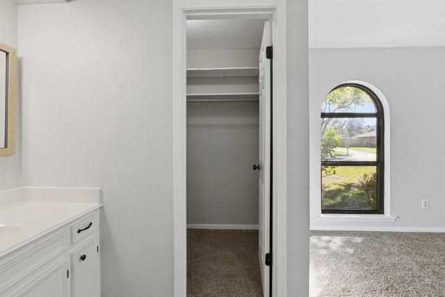 3721 Avenue R, Rosenberg, TX 77471