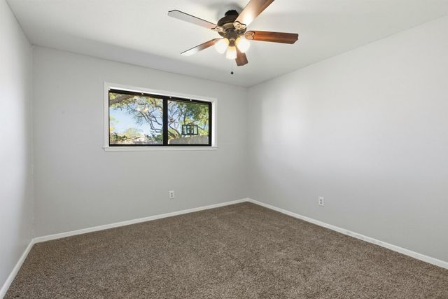 3721 Avenue R, Rosenberg, TX 77471