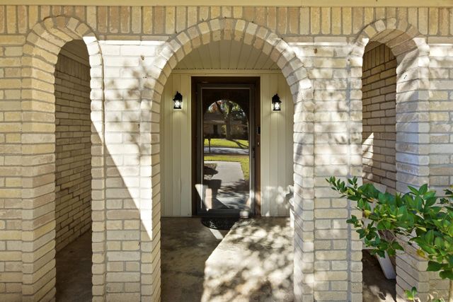 3721 Avenue R, Rosenberg, TX 77471