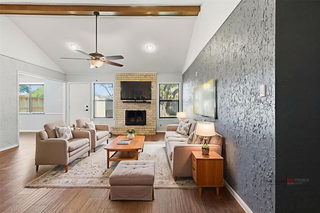 3721 Avenue R, Rosenberg, TX 77471