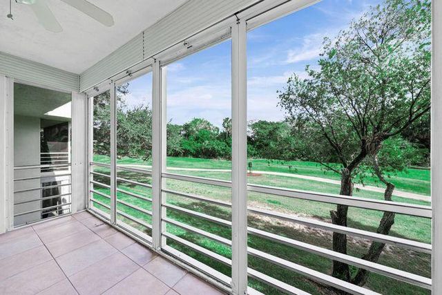 4007 N Cypress Drive 204, Pompano Beach, FL 33069